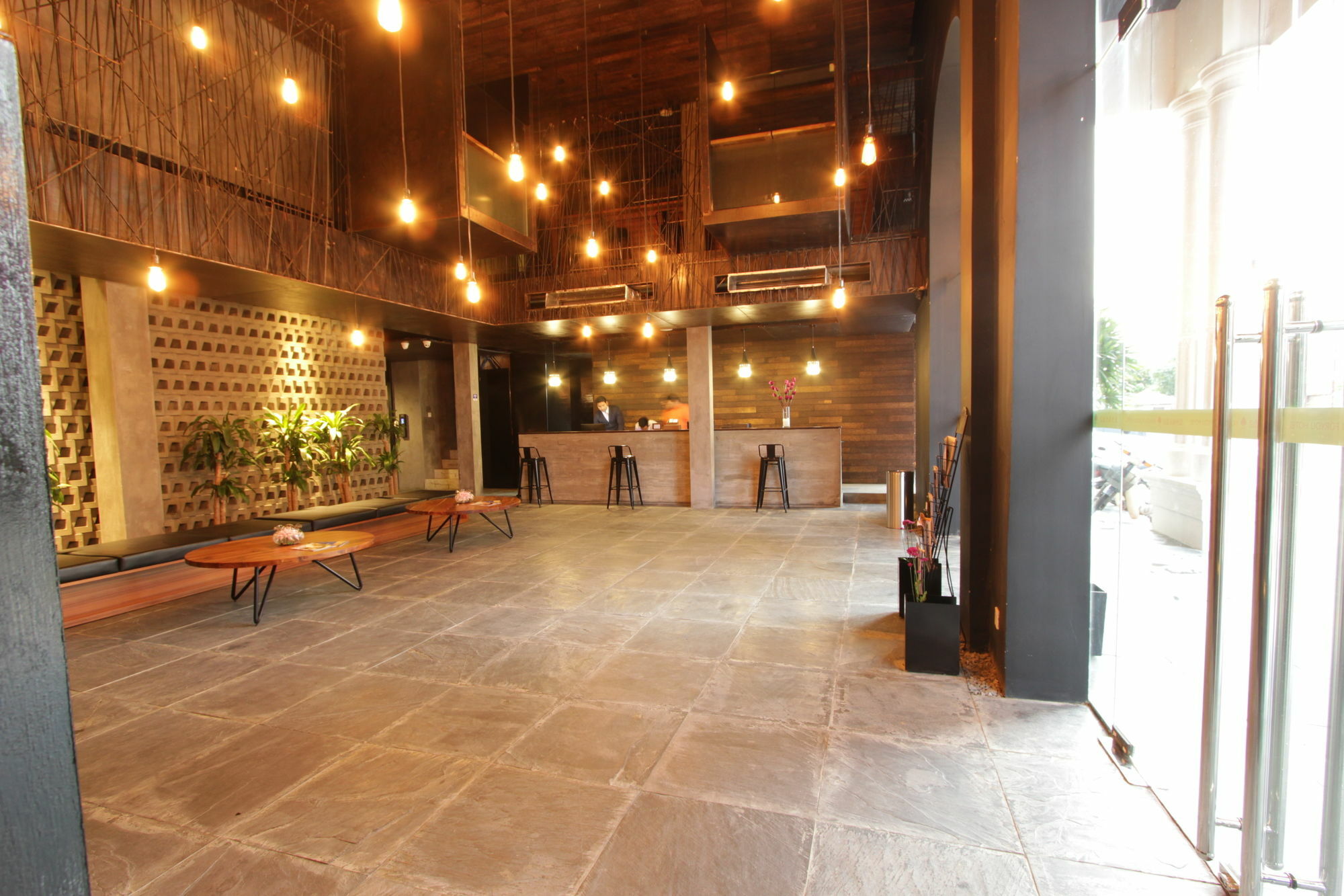 Yazhou Foryou Hotel Phnom Penh Exterior photo