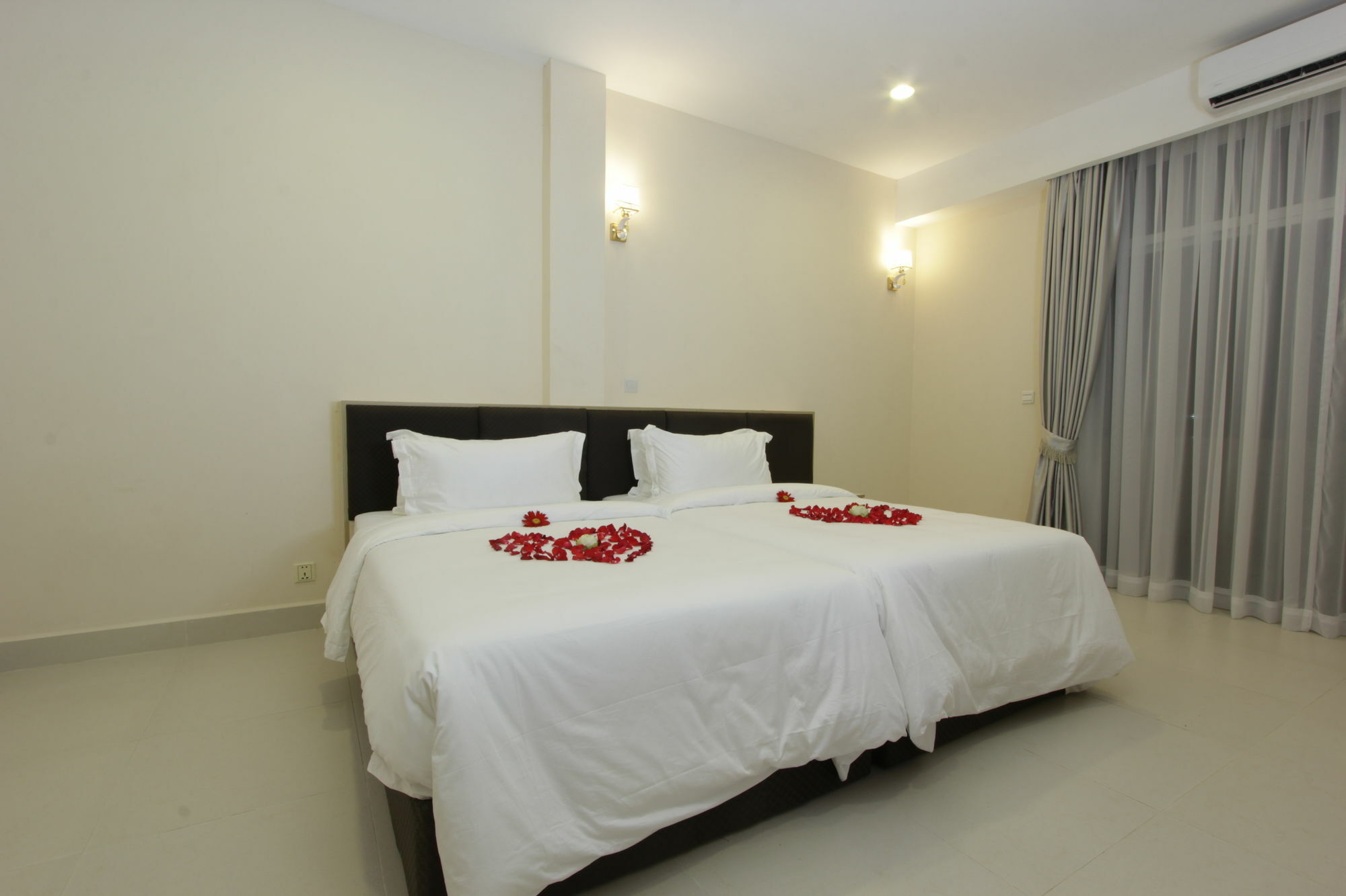 Yazhou Foryou Hotel Phnom Penh Exterior photo
